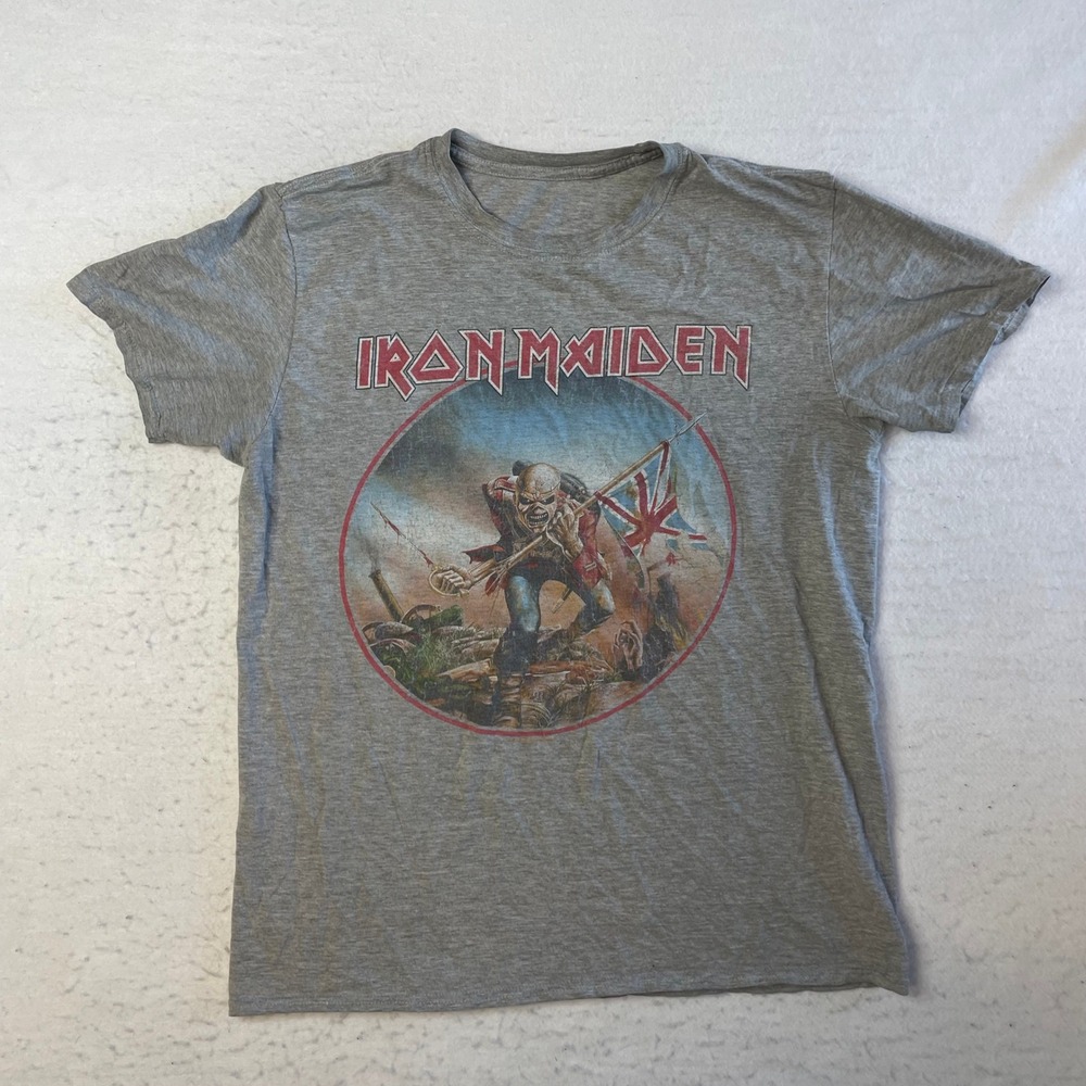 Iron Maiden Graphic T-Shirt L Gray The Trooper Band Tee Heathered Short Sleeve